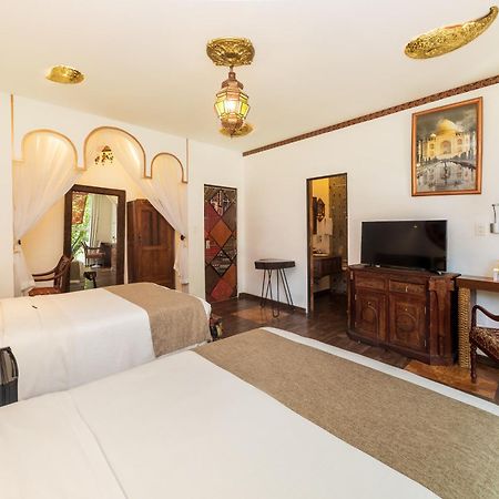 Oyo Casa Anzures Kota Meksiko Bagian luar foto